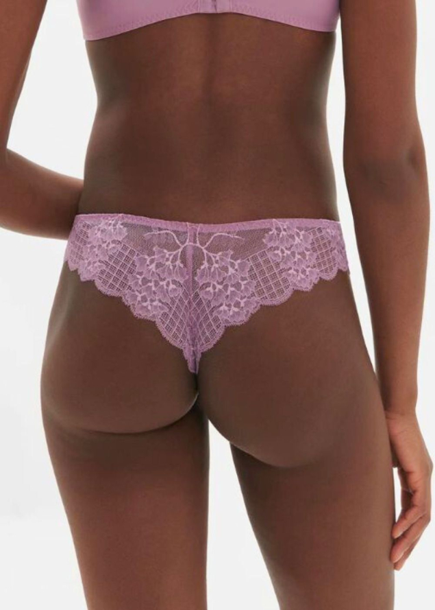 Tanga Simone Prle