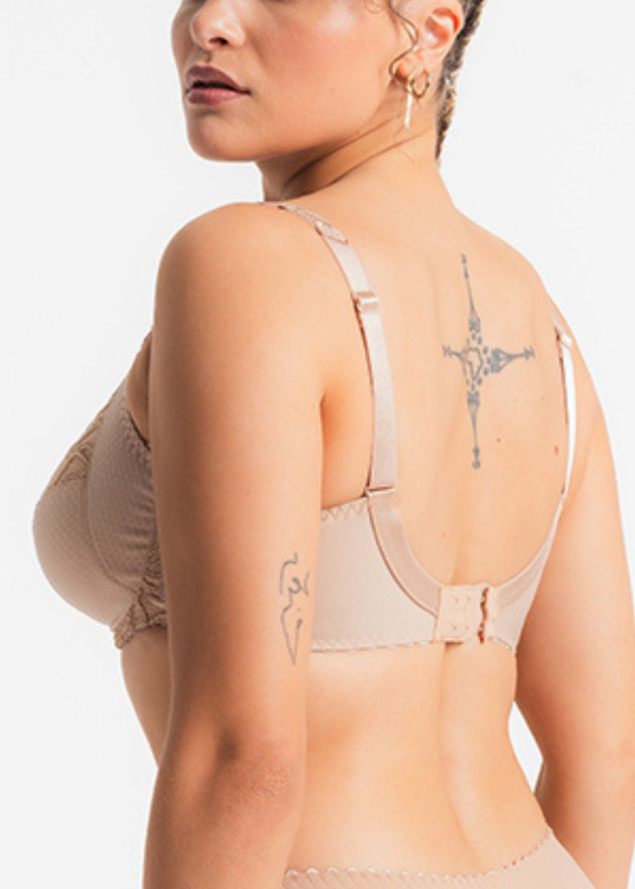 Soutien-gorge embotant  armatures  Louisa Bracq