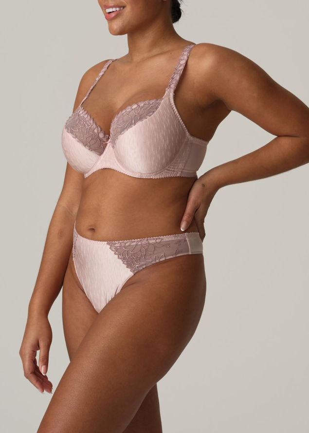 String Prima Donna Vintage Pink