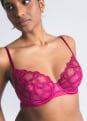 Soutien-gorge  armatures bonnets profonds 