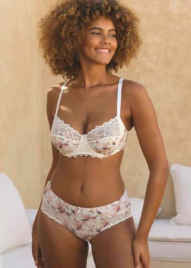 Flora lingerie